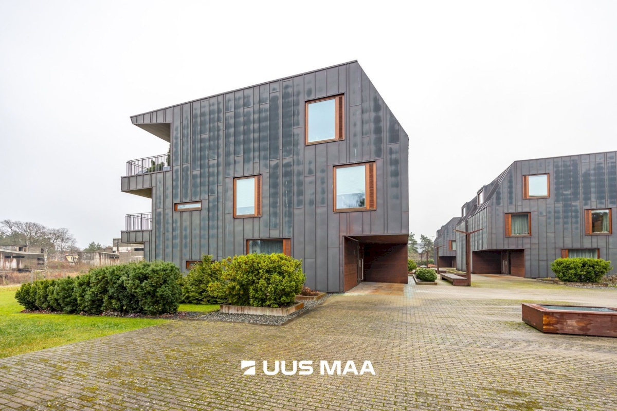 Tallinn, Nõmme linnaosa, Hiiu, Hiiu-Suurtüki 4/4