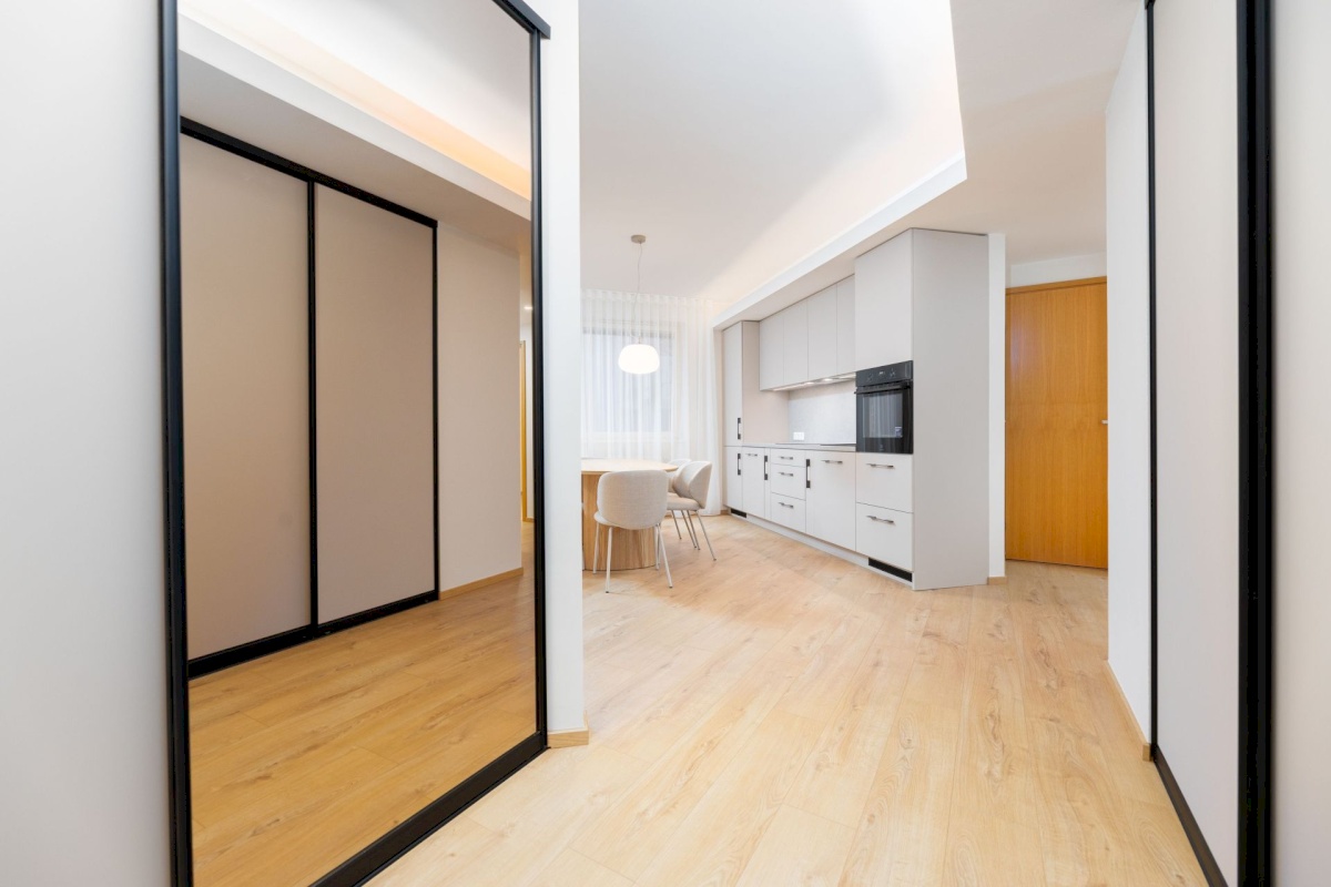 Tallinn, Kesklinna linnaosa, Sakala 18