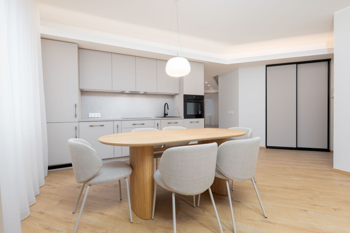 Tallinn, Kesklinna linnaosa, Sakala 18