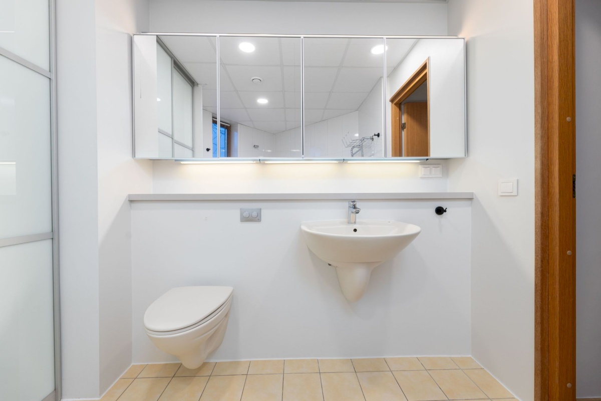 Tallinn, Kesklinna linnaosa, Sakala 18