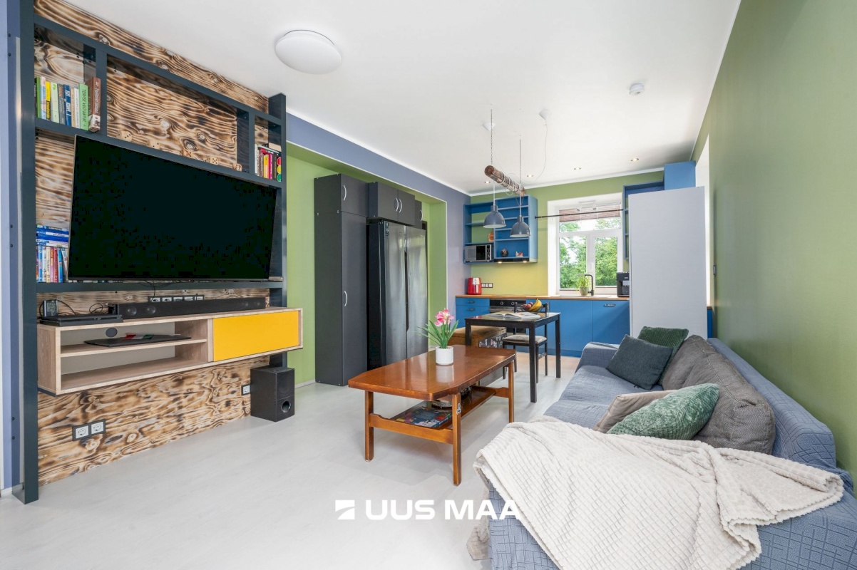 Lääne-Harju vald, Paldiski linn, Sadama 25