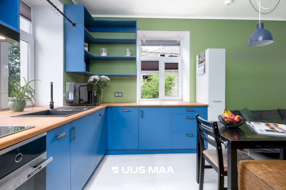 Lääne-Harju vald, Paldiski linn, Sadama 25