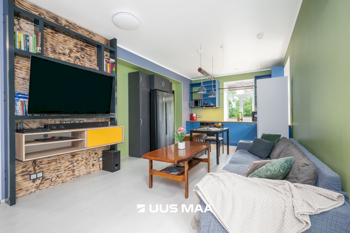 Lääne-Harju vald, Paldiski linn, Sadama 25