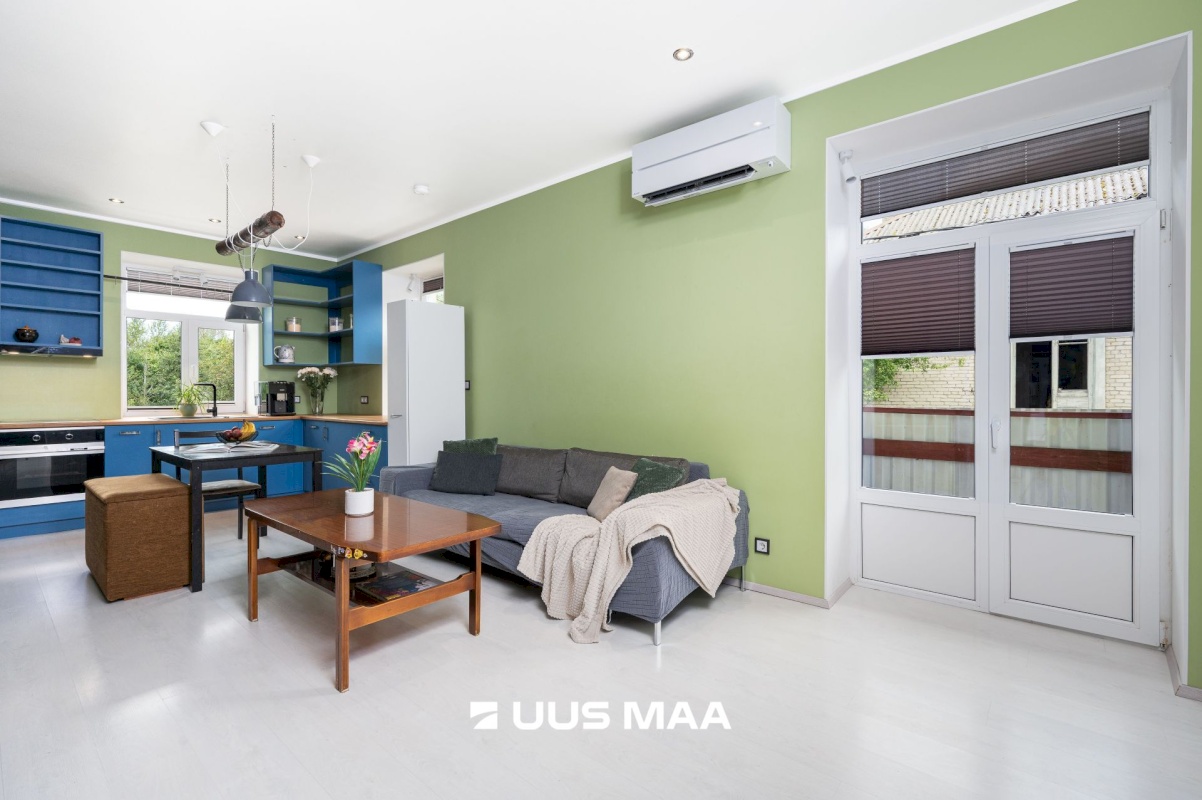 Lääne-Harju vald, Paldiski linn, Sadama 25