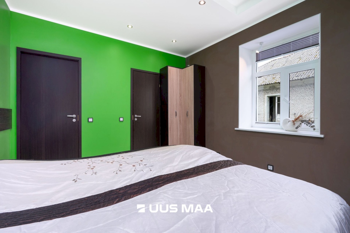 Lääne-Harju vald, Paldiski linn, Sadama 25