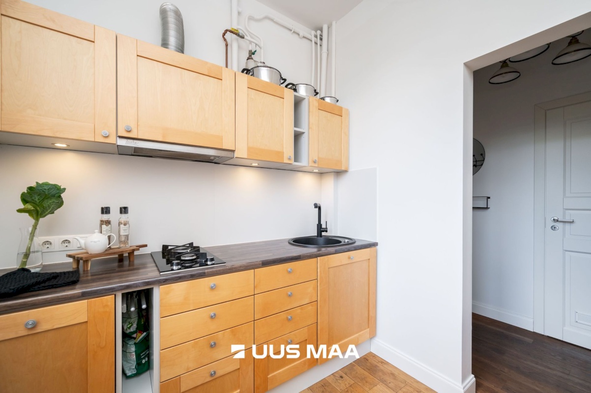 Tallinn, Kesklinna linnaosa, Narva mnt 14