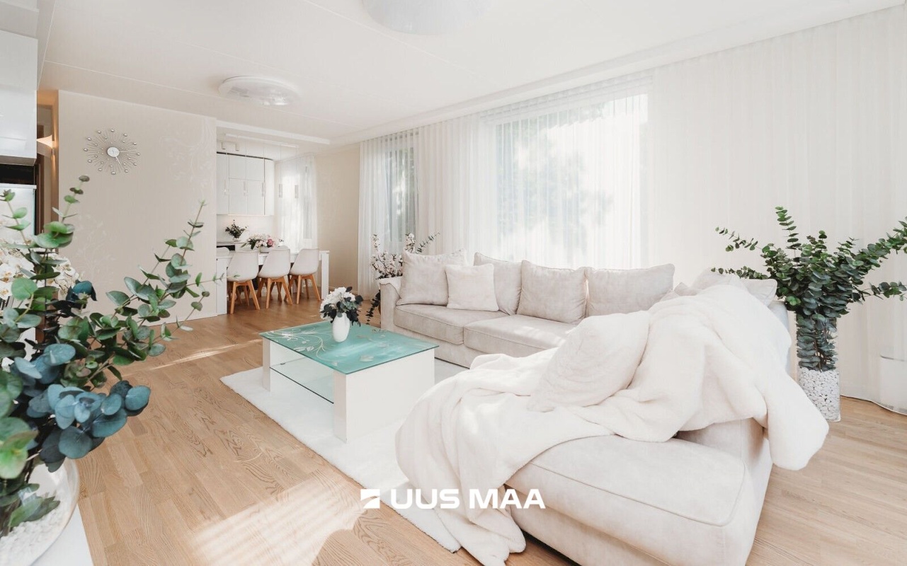 Tallinn, Kesklinna linnaosa, Kadriorg, Liivaoja 2