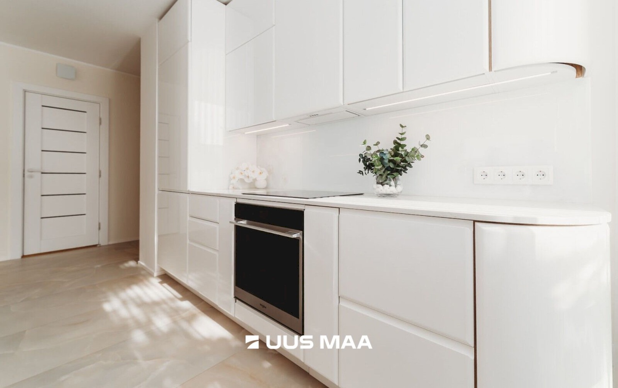 Tallinn, Kesklinna linnaosa, Kadriorg, Liivaoja 2