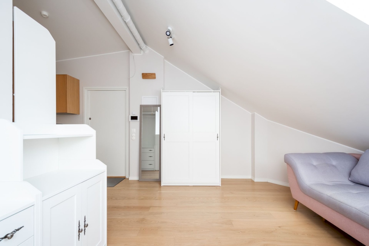 Tallinn, Kesklinna linnaosa, Uus Maailm, Luha 9