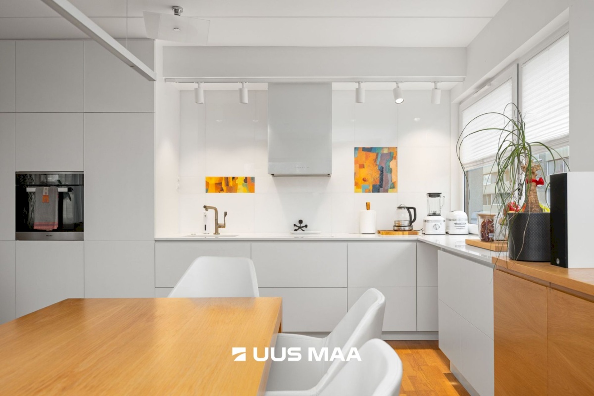 Tallinn, Mustamäe linnaosa, Sõpruse pst 230