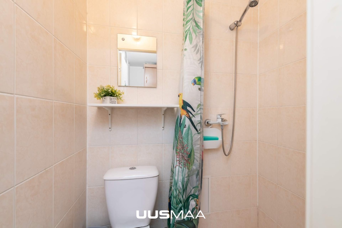 Tallinn, Mustamäe linnaosa, Akadeemia tee 42