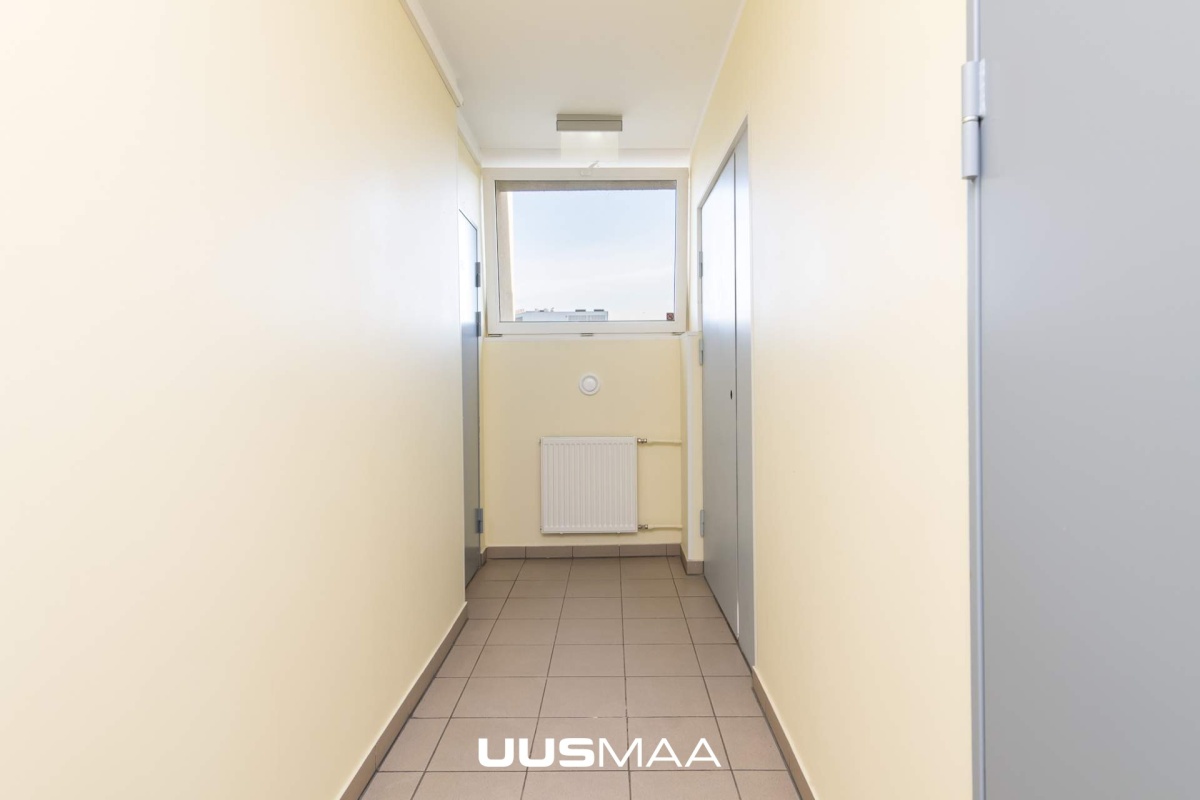 Tallinn, Mustamäe linnaosa, Akadeemia tee 42