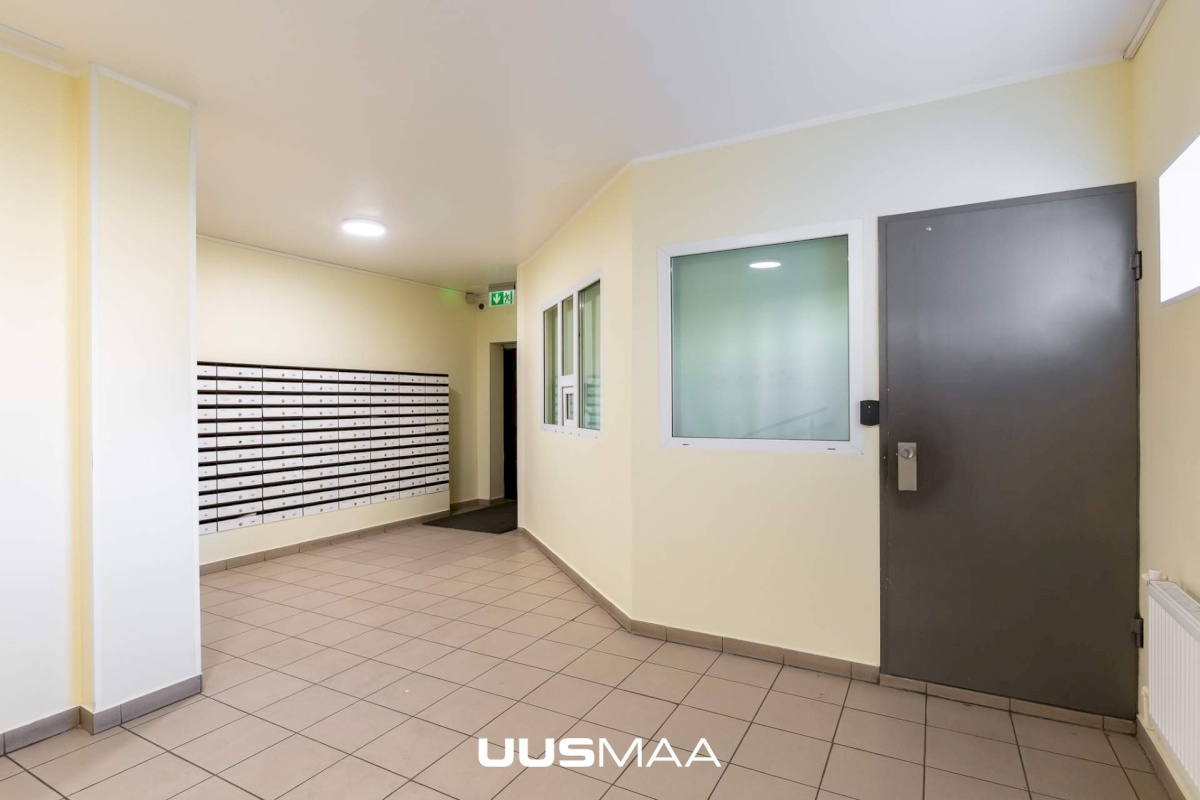 Tallinn, Mustamäe linnaosa, Akadeemia tee 42