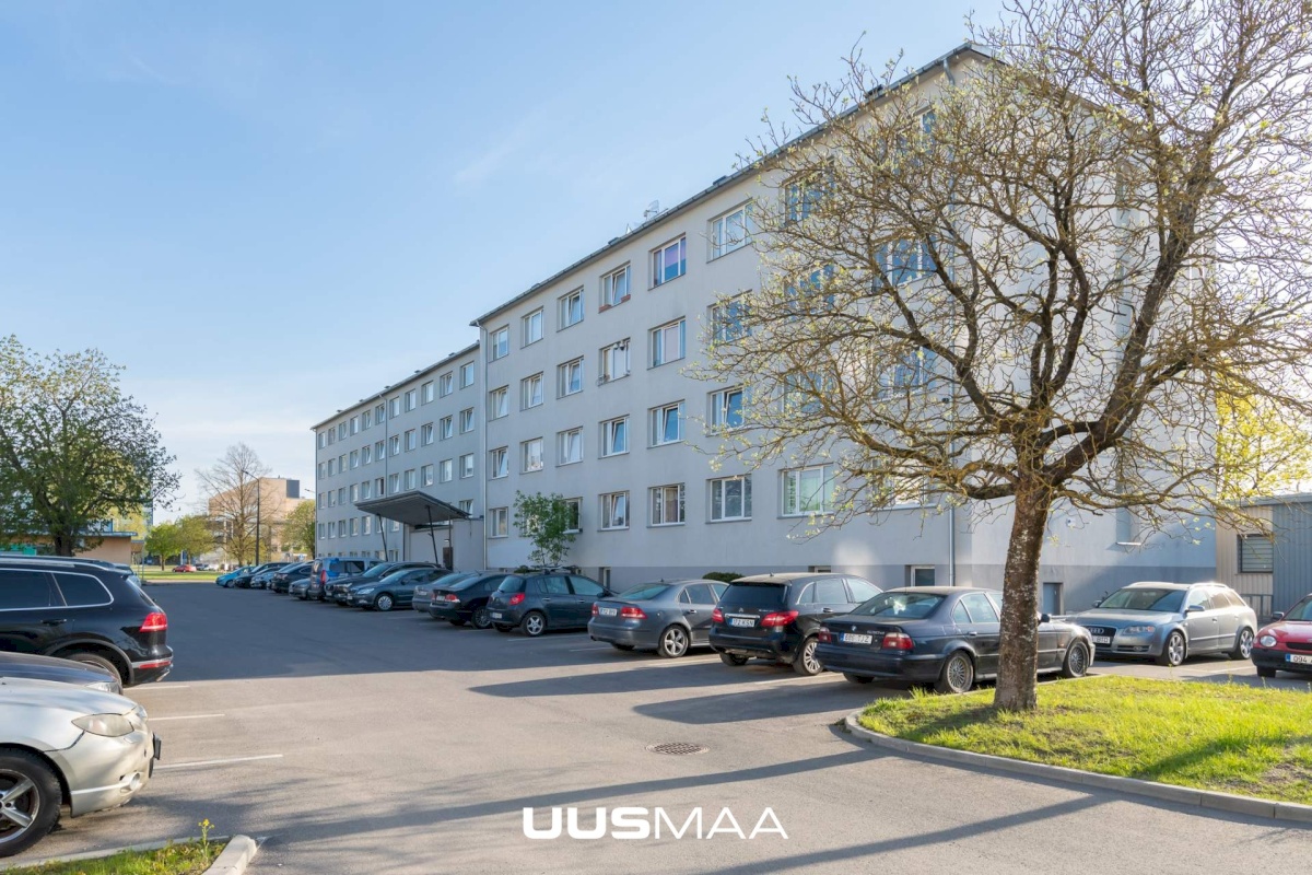 Tallinn, Mustamäe linnaosa, Akadeemia tee 42