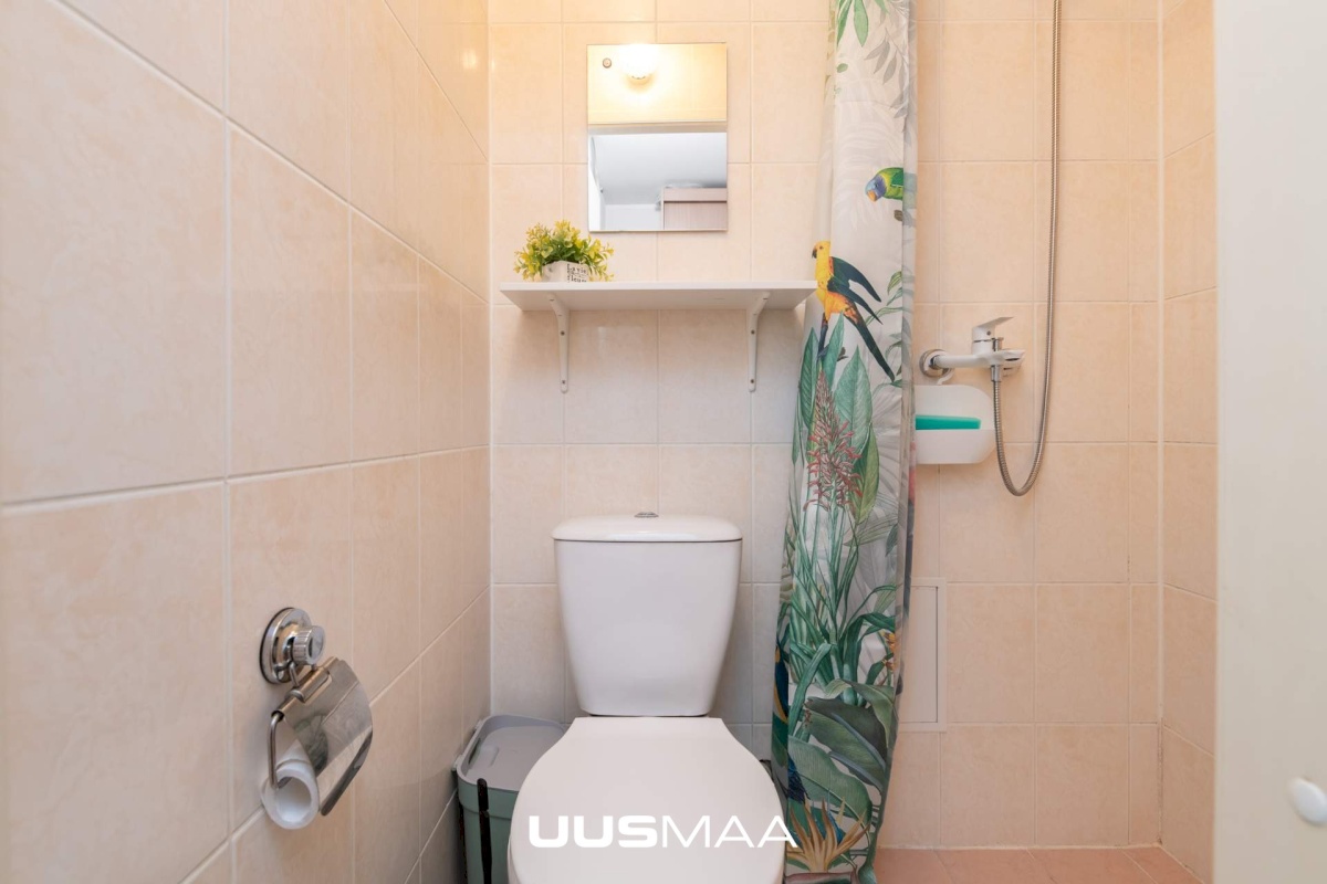 Tallinn, Mustamäe linnaosa, Akadeemia tee 42