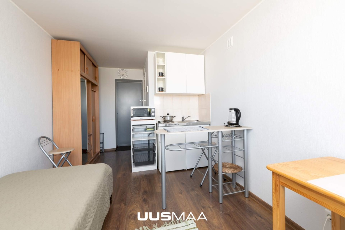 Tallinn, Mustamäe linnaosa, Akadeemia tee 42