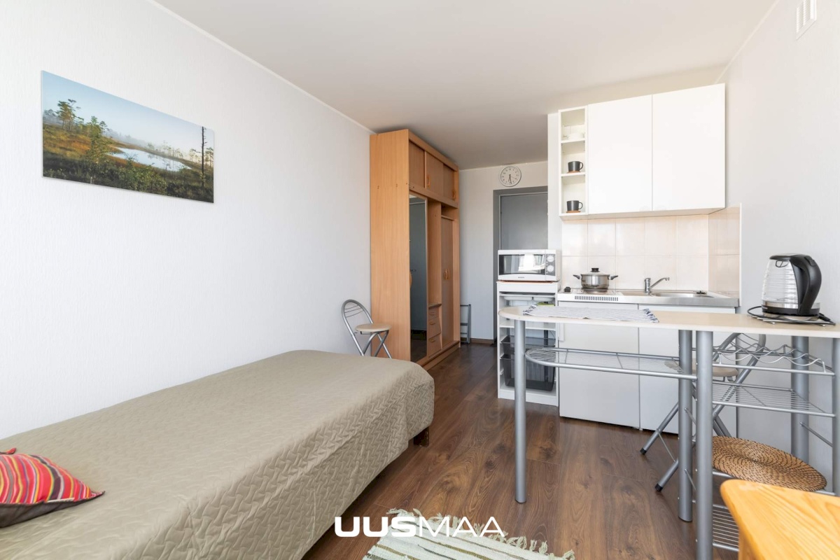 Tallinn, Mustamäe linnaosa, Akadeemia tee 42