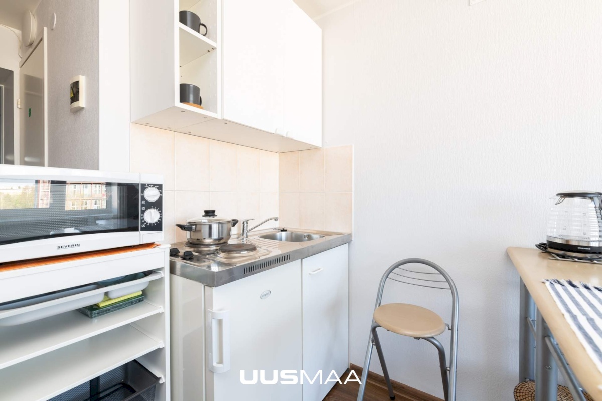 Tallinn, Mustamäe linnaosa, Akadeemia tee 42