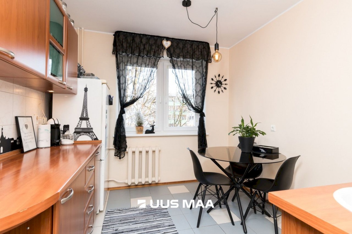 Tallinn, Haabersti linnaosa, Õismäe tee 42