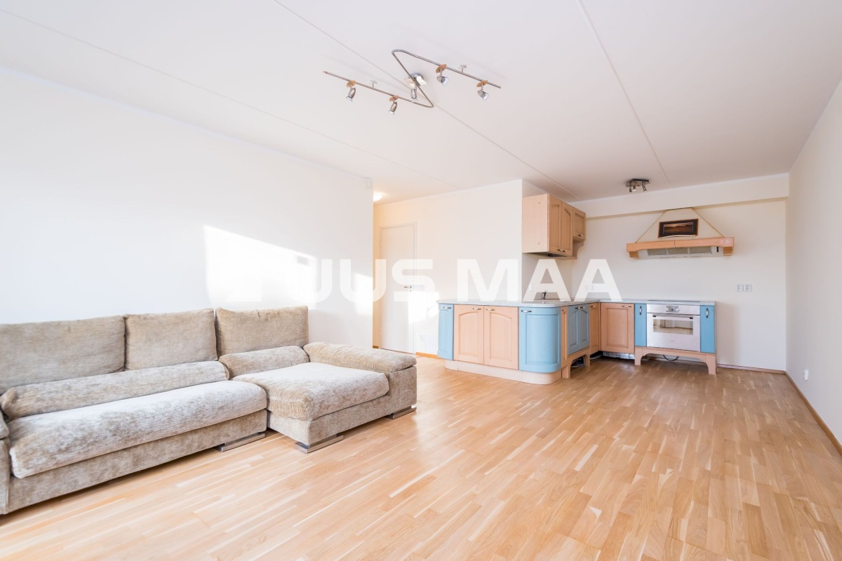 Tallinn, Kesklinna linnaosa, Ravi 12