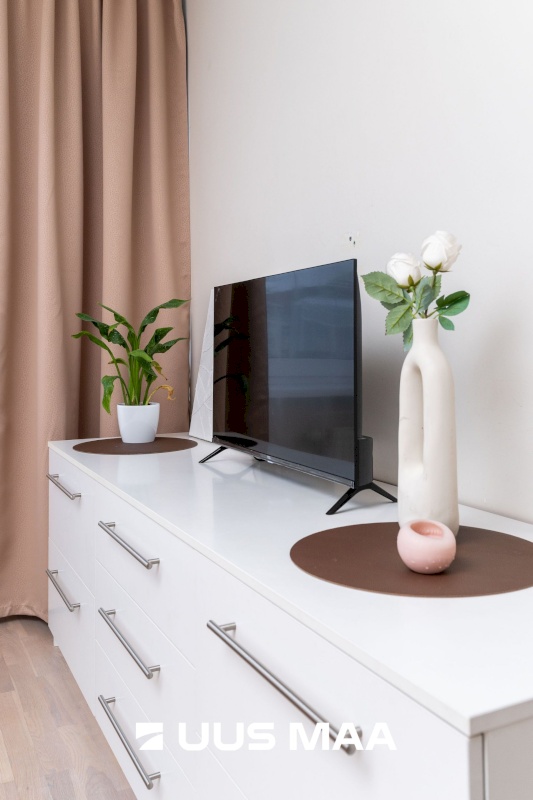 Tallinn, Kesklinna linnaosa, Uus Maailm, Luha 16