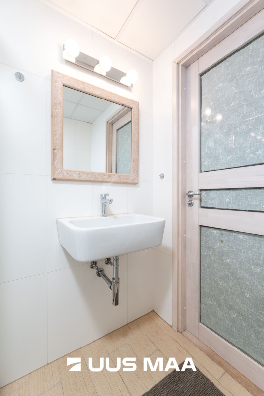 Tallinn, Kesklinna linnaosa, Uus Maailm, Luha 16