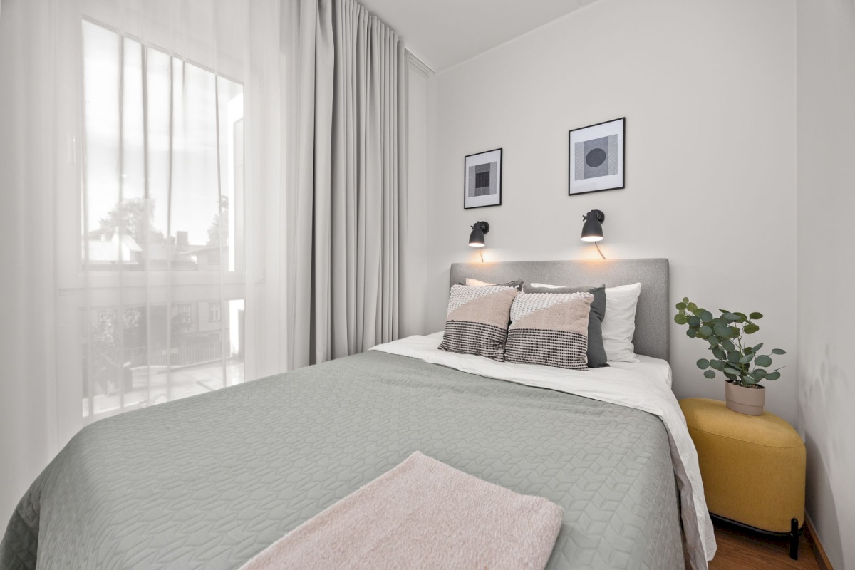 Tallinn, Kesklinna linnaosa, Uus Maailm, Toom-Kuninga 15