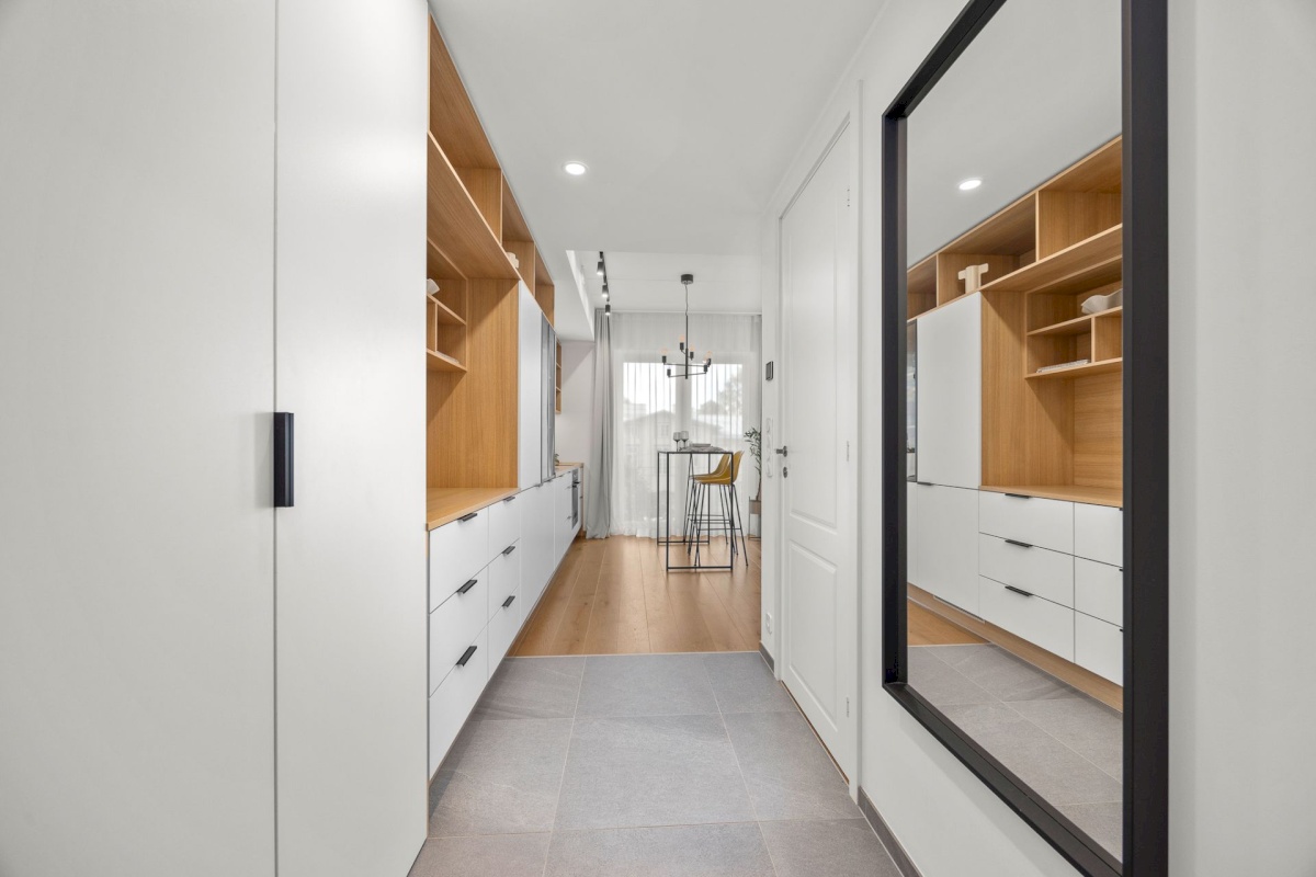 Tallinn, Kesklinna linnaosa, Uus Maailm, Toom-Kuninga 15