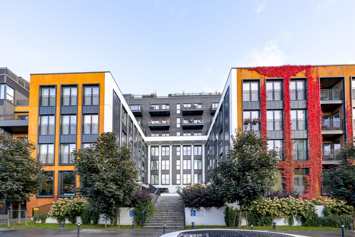 Tallinn, Kesklinna linnaosa, Uus Maailm, Toom-Kuninga 15