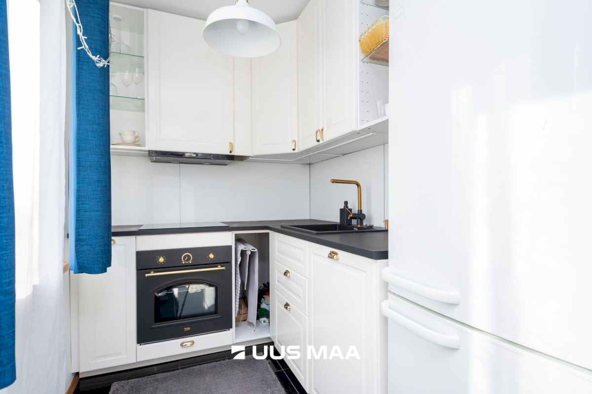 Tallinn, Kesklinna linnaosa, Uus Maailm, Väike-Ameerika tänav 1