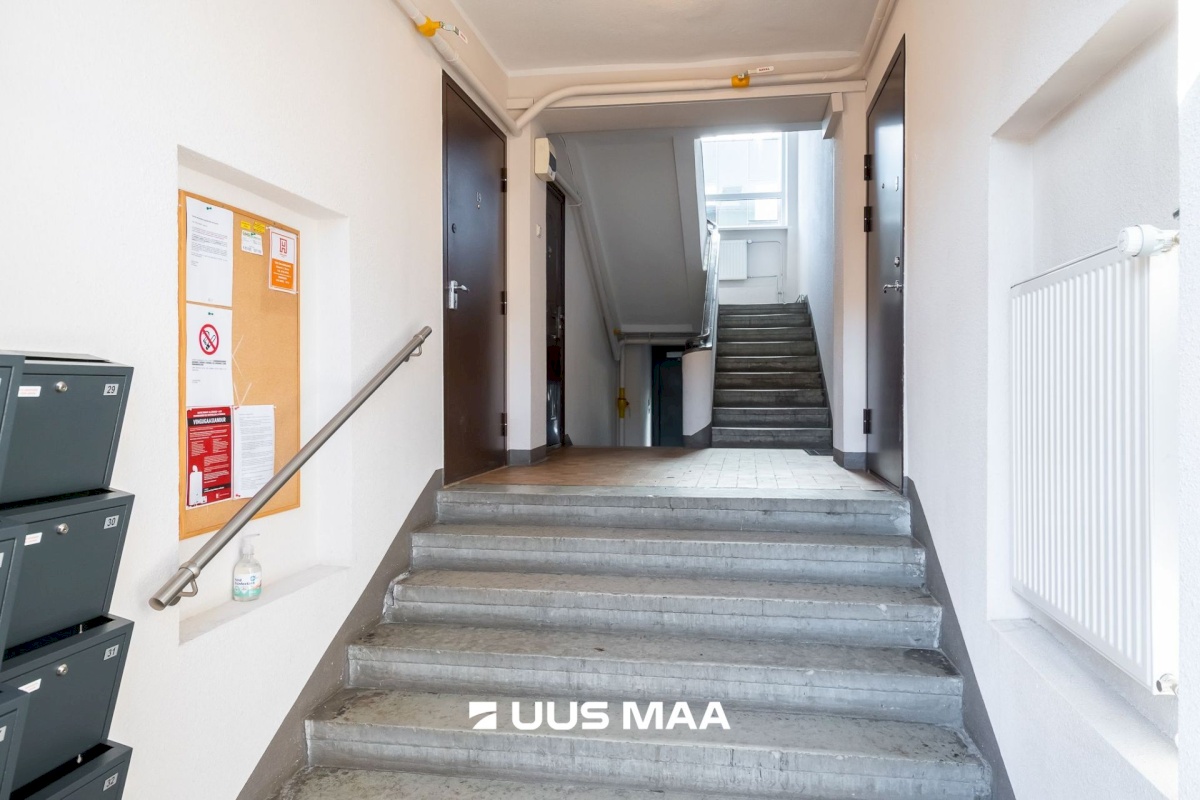 Tallinn, Kesklinna linnaosa, Uus Maailm, Väike-Ameerika tänav 1