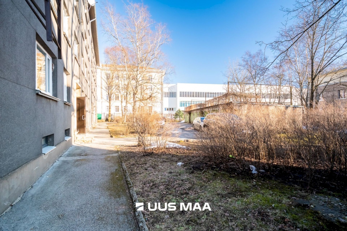 Tallinn, Kesklinna linnaosa, Uus Maailm, Väike-Ameerika tänav 1