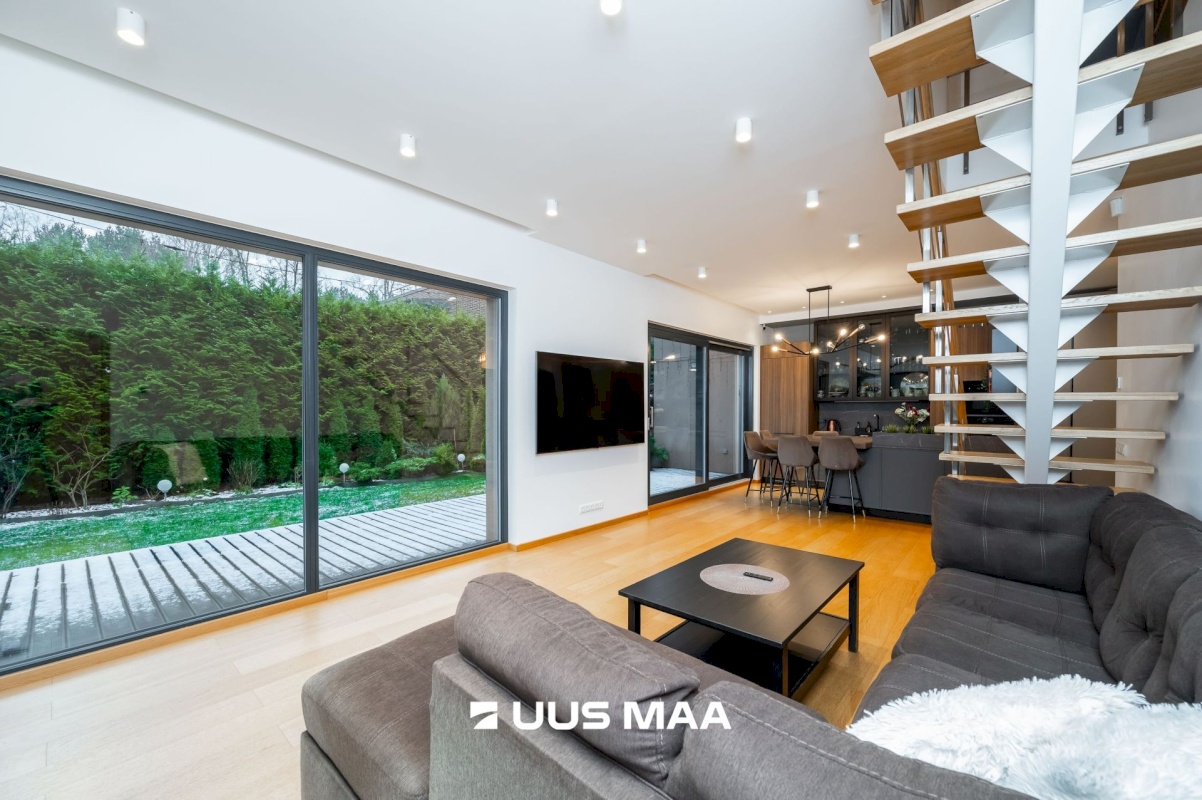 Tallinn, Pirita linnaosa, Lauri tee 7