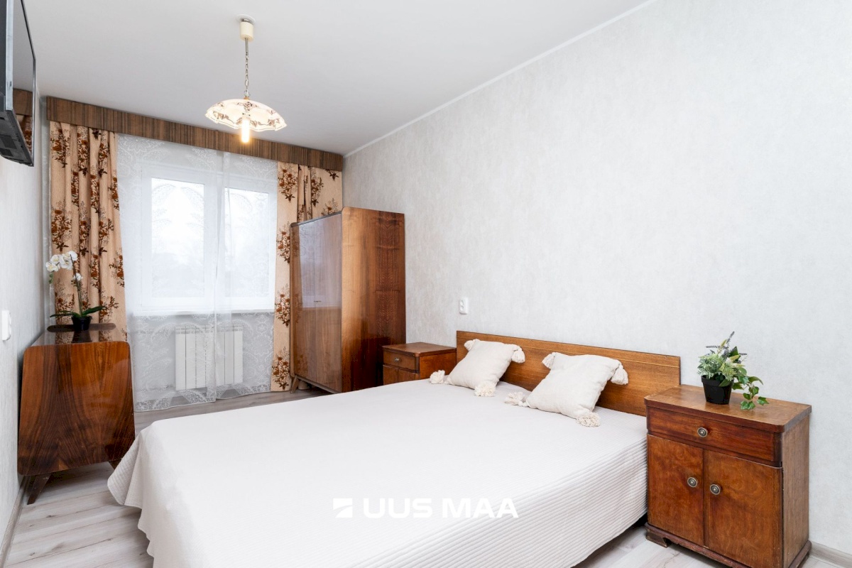 Tallinn, Mustamäe linnaosa, Ehitajate tee 33