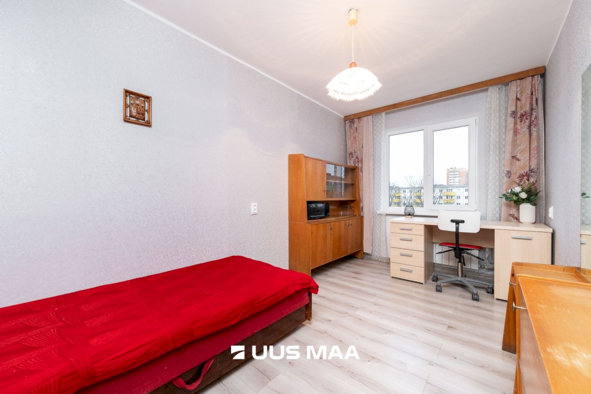 Tallinn, Mustamäe linnaosa, Ehitajate tee 33