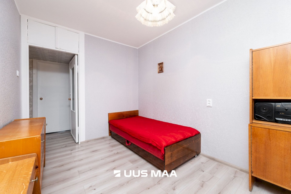 Tallinn, Mustamäe linnaosa, Ehitajate tee 33