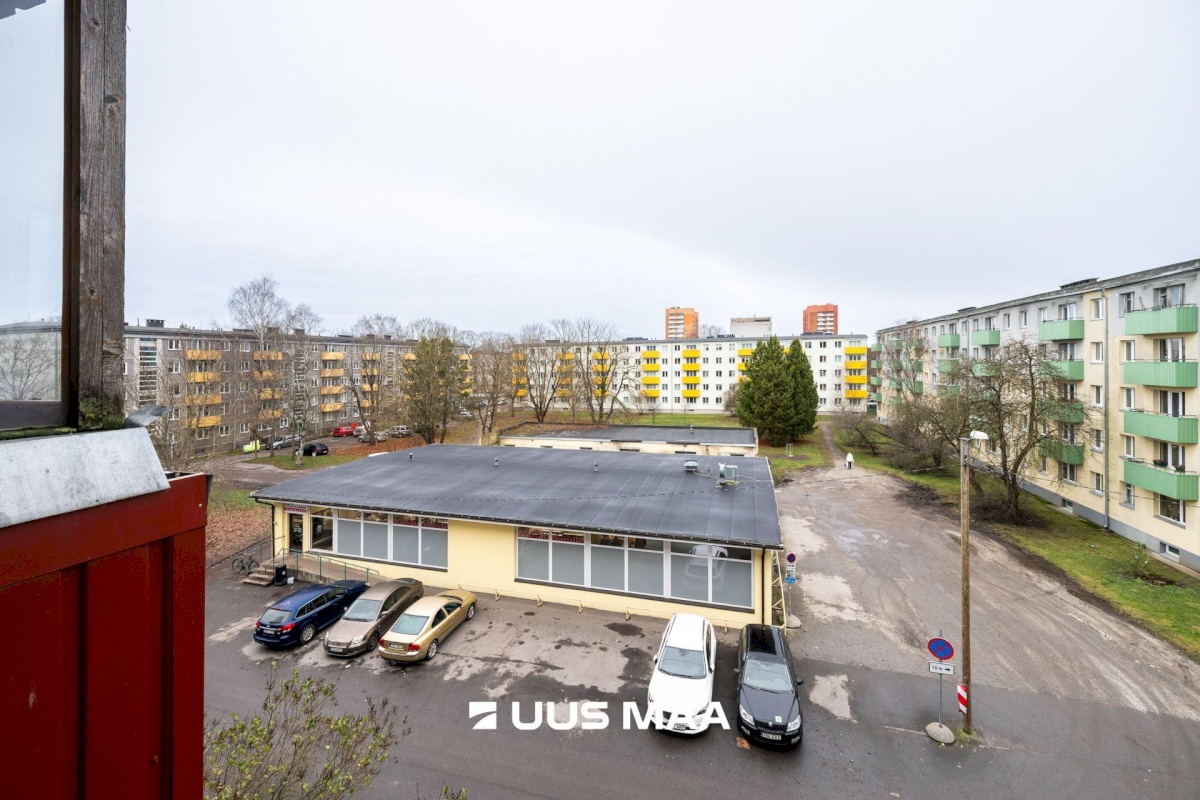 Tallinn, Mustamäe linnaosa, Ehitajate tee 33