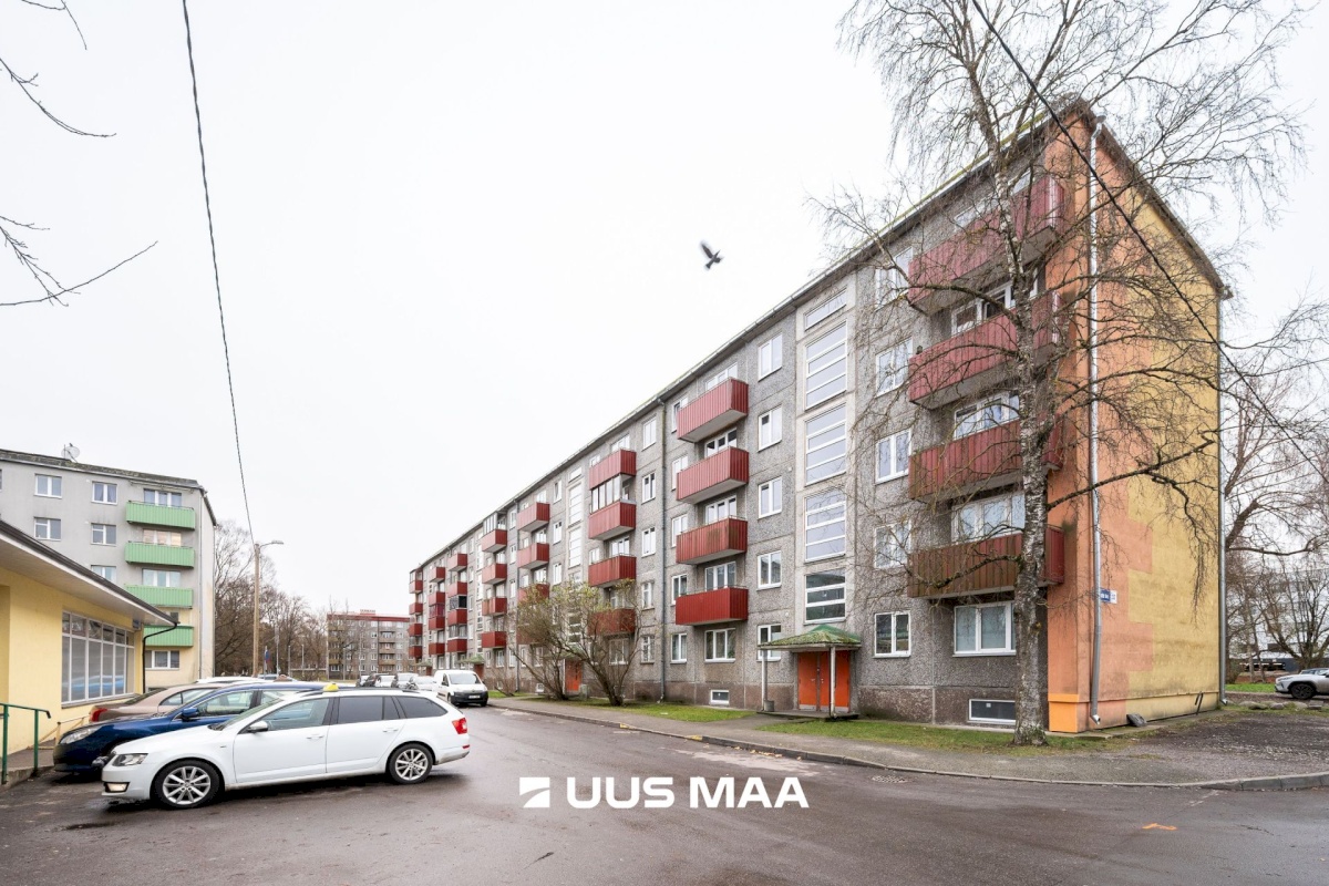 Tallinn, Mustamäe linnaosa, Ehitajate tee 33