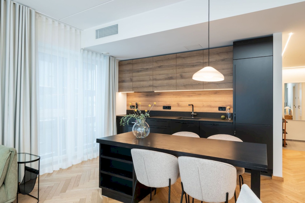 Tallinn, Kesklinna linnaosa, Toom-Kuninga 15