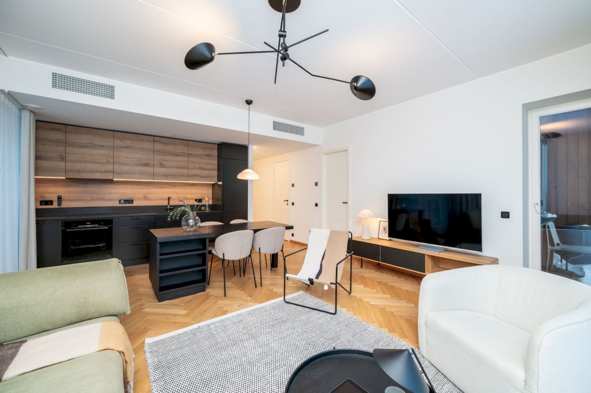 Tallinn, Kesklinna linnaosa, Toom-Kuninga 15