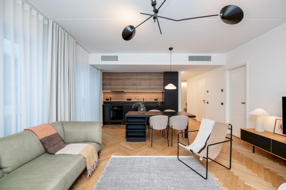 Tallinn, Kesklinna linnaosa, Toom-Kuninga 15