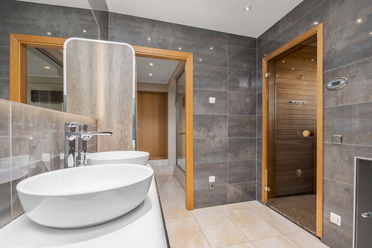 Tallinn, Lasnamäe linnaosa, Narva mnt 128