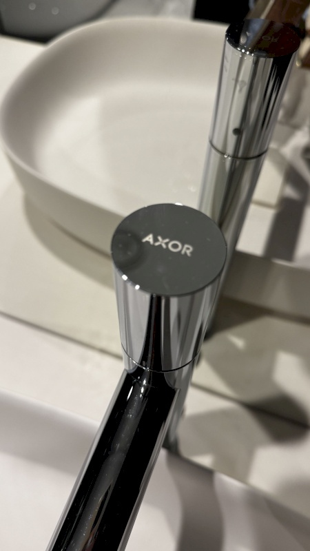 Tallinn, Lasnamäe linnaosa, Narva mnt 128