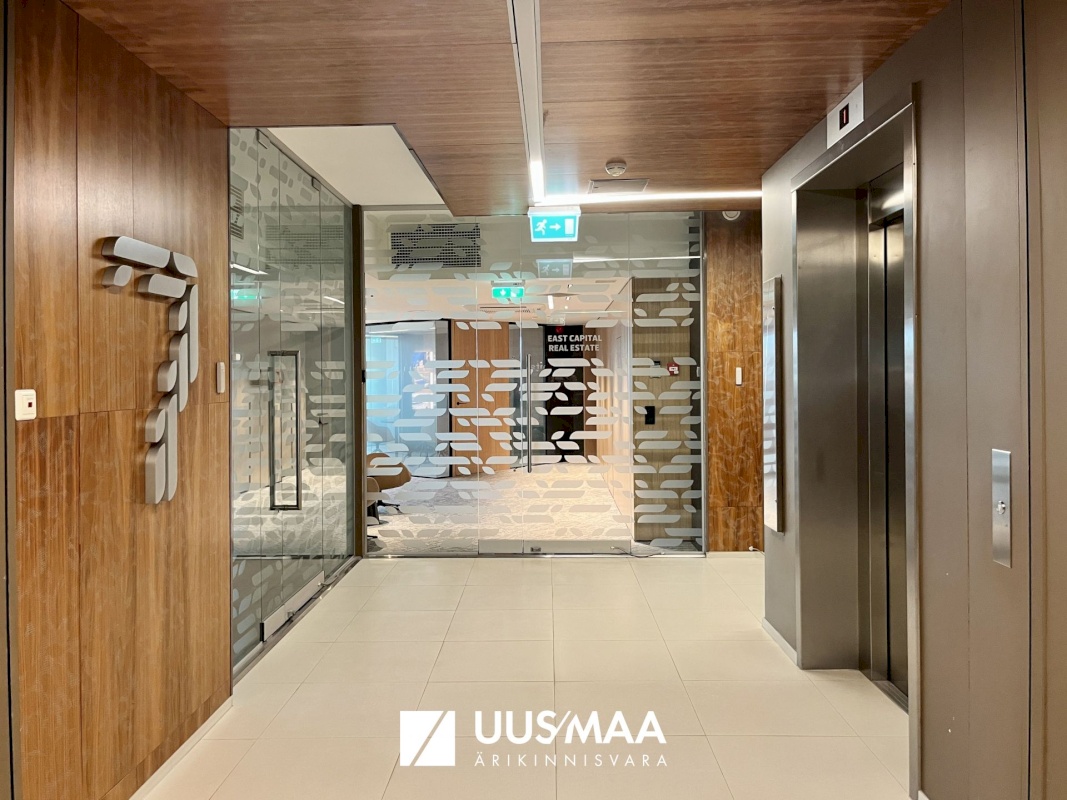 Tallinn, Kesklinna linnaosa, Viru väljak 2