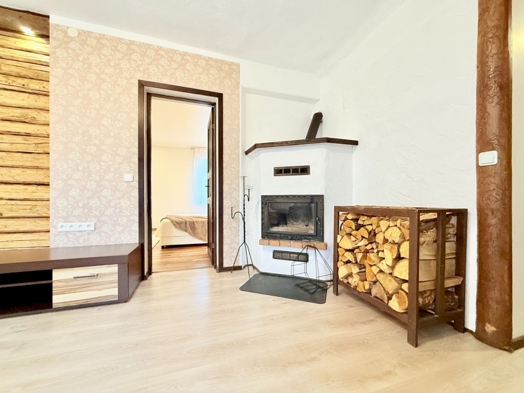 Pärnu linn, Pärnu linn, Kesklinn, Karjamaa tn 4