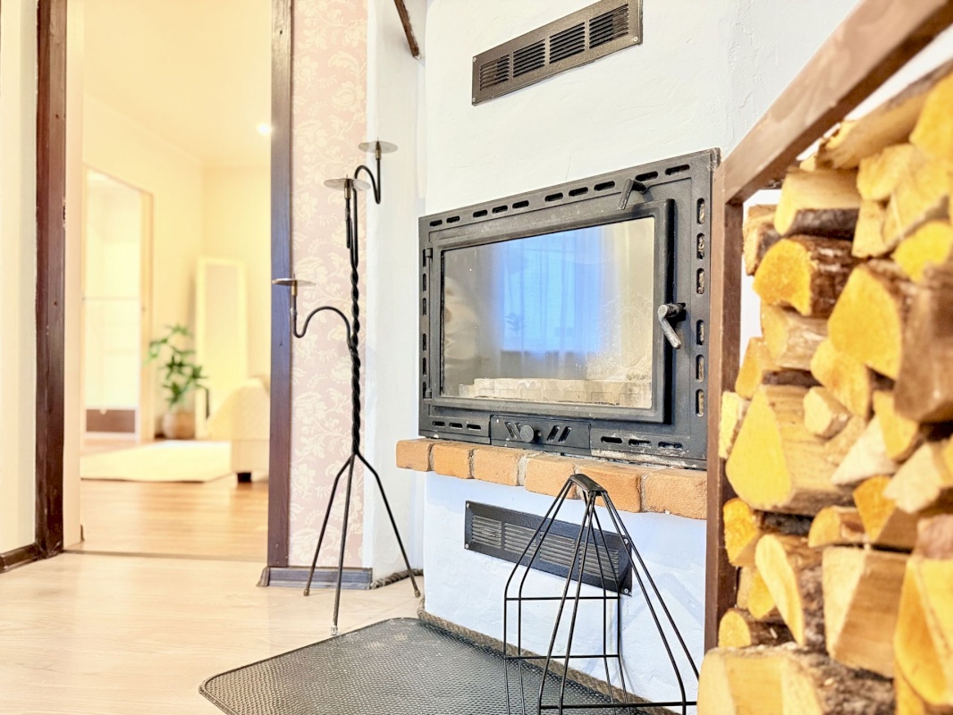 Pärnu linn, Pärnu linn, Kesklinn, Karjamaa tn 4