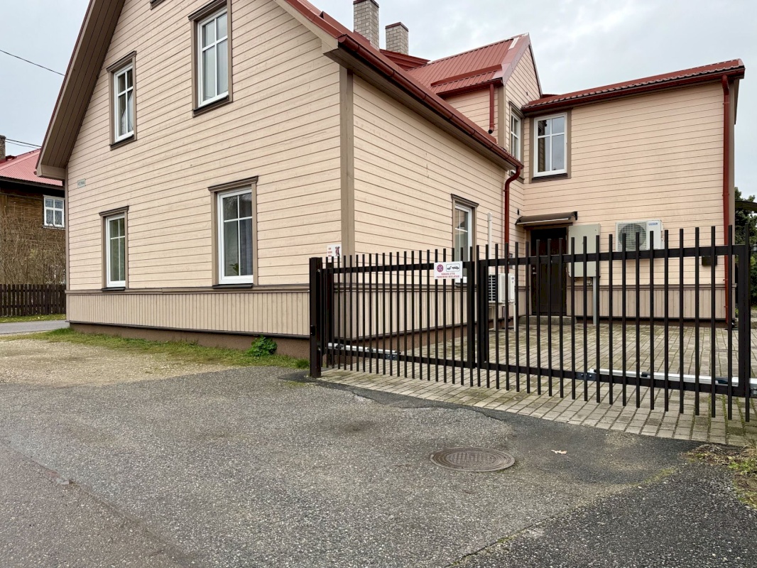 Pärnu linn, Pärnu linn, Kesklinn, Karjamaa tn 4