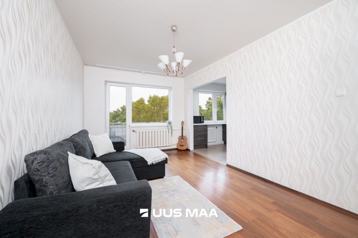 Tallinn, Mustamäe linnaosa, Mustamäe, Mustamäe tee 102