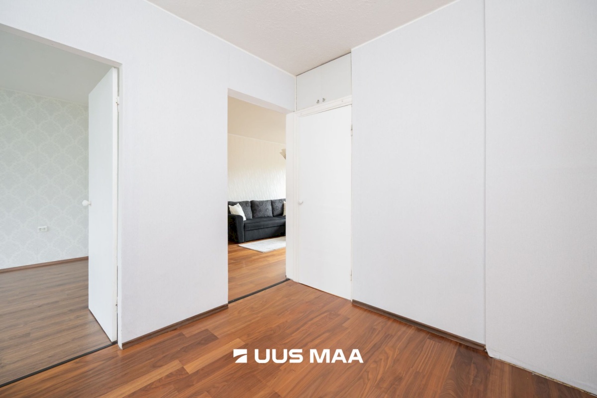 Tallinn, Mustamäe linnaosa, Mustamäe, Mustamäe tee 102