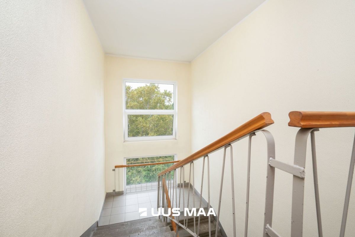 Tallinn, Mustamäe linnaosa, Mustamäe, Mustamäe tee 102